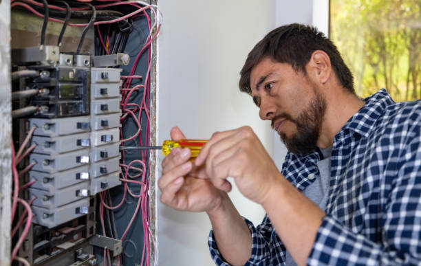 Best Circuit Breaker Repair  in Marengo, IA